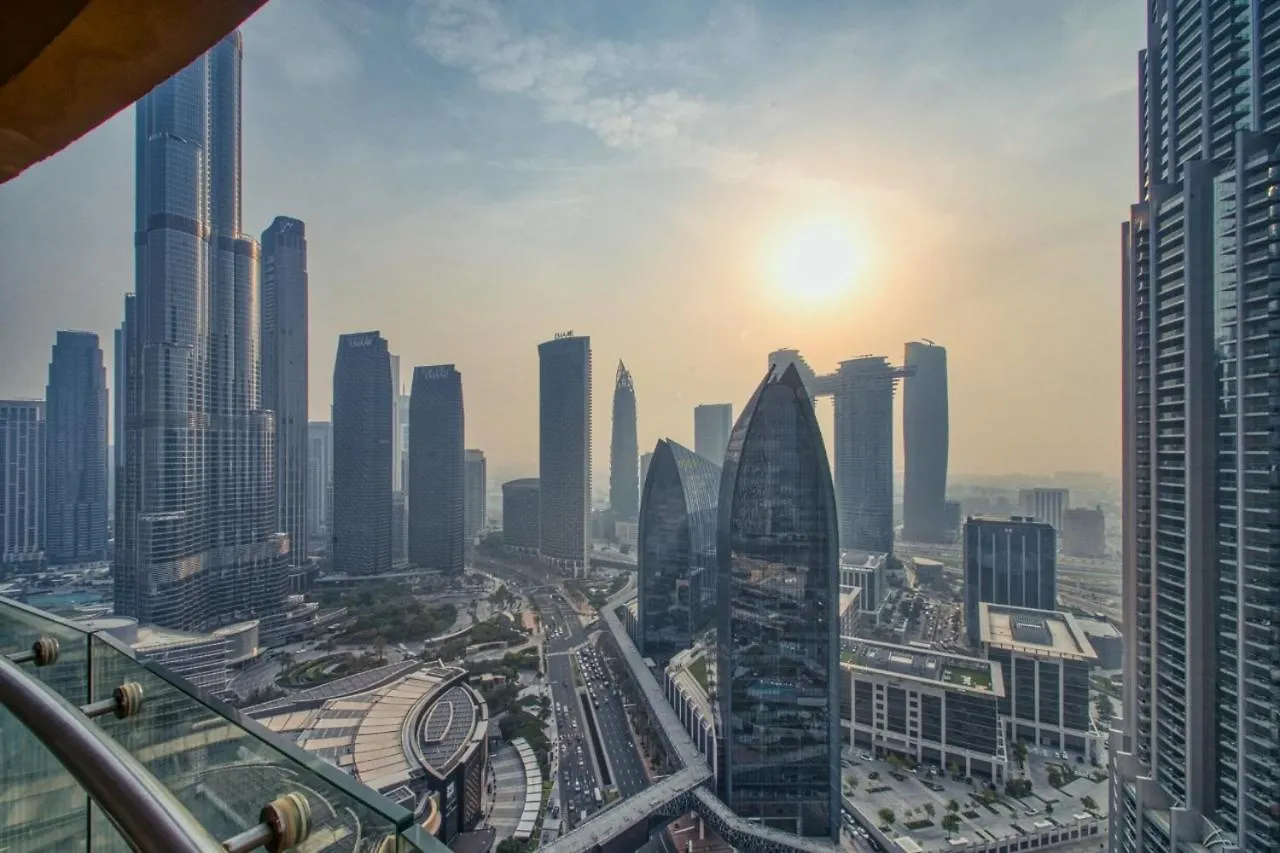 Luxury Studio In Emaar Residence Fashion Avenue Dubai 0*,